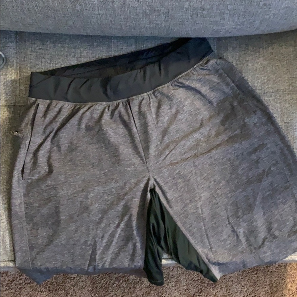 LuLuLemon T.H.E Short Linerless 9”